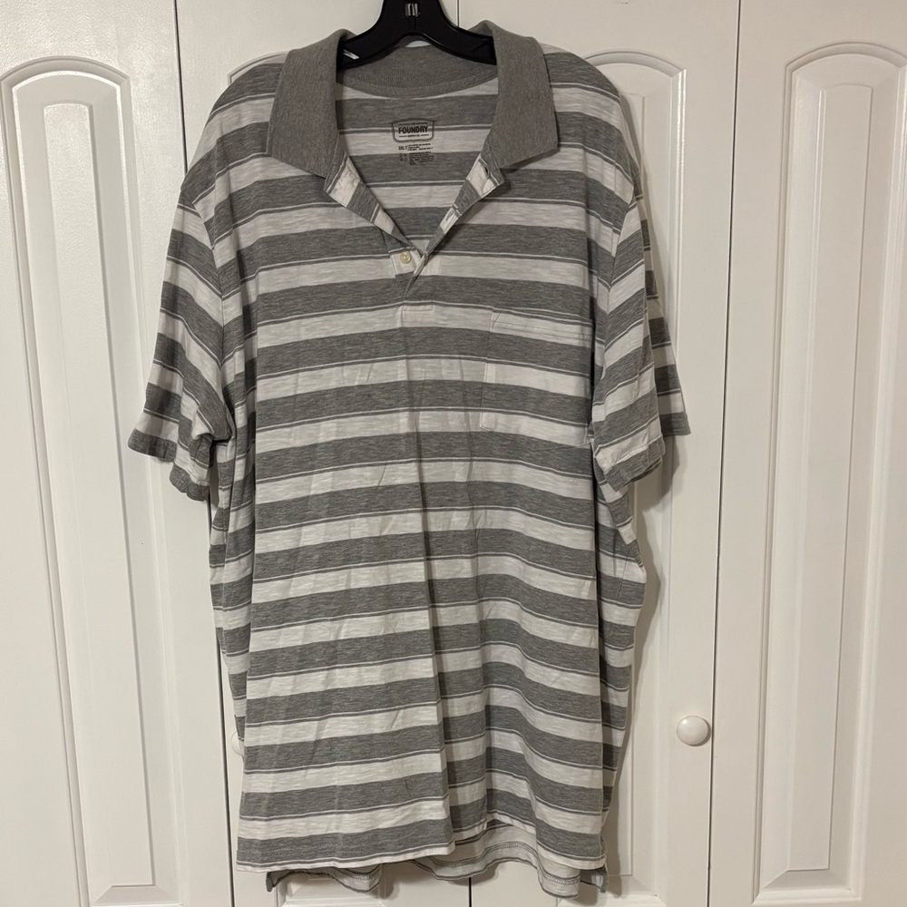 Men’s Big & Tall- gray striped polo. Size 3XLT